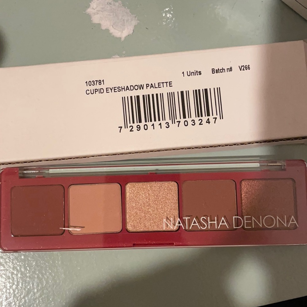 Eyeshadow